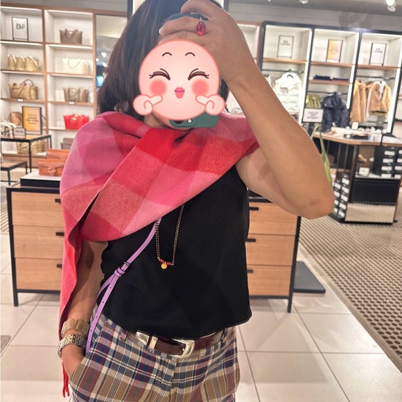 NWT Coach Outlet Check Print Extra Long Muffler in bold red - Picture 7 of 8